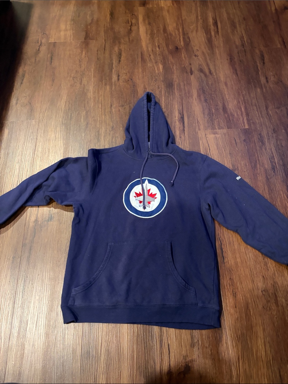 Reebok Men’s Navy Blue Winnipeg Jets Pullover Hoodie